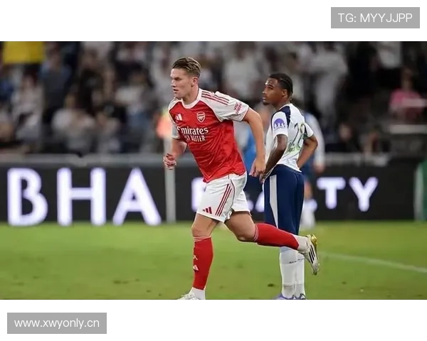 阿森纳防线稳定性波动影响争冠形势，当前赛季防守表现阶段性变化