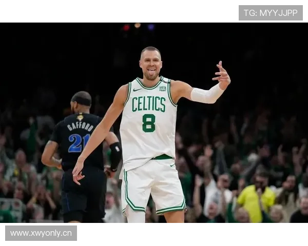 波尔津吉斯挡拆拉开空间效率显著优于季后赛队友莱纳德