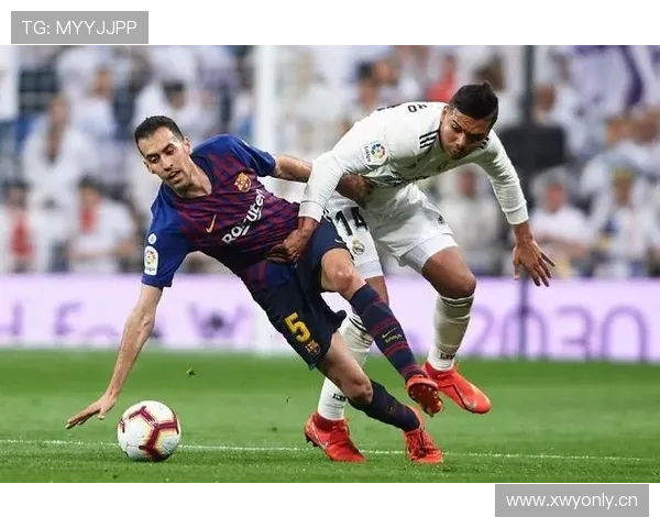 阿隆索与布斯克茨在传球精度与组织层次上出现偏移趋势